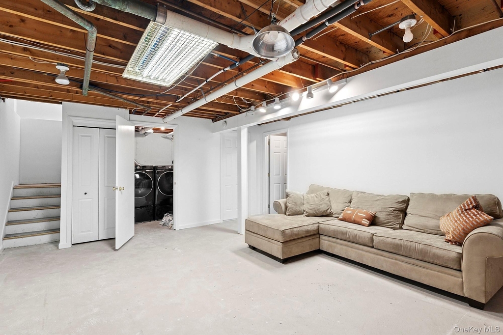 2723 Deerfield Road - Photo 17