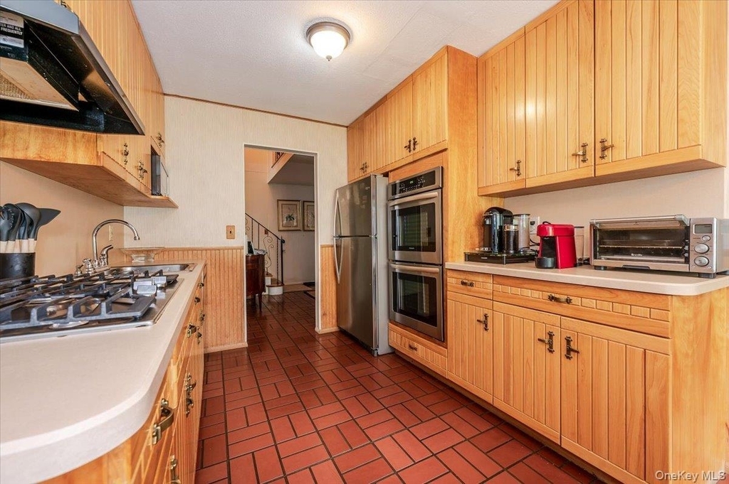 77 Tioga Avenue - Photo 8