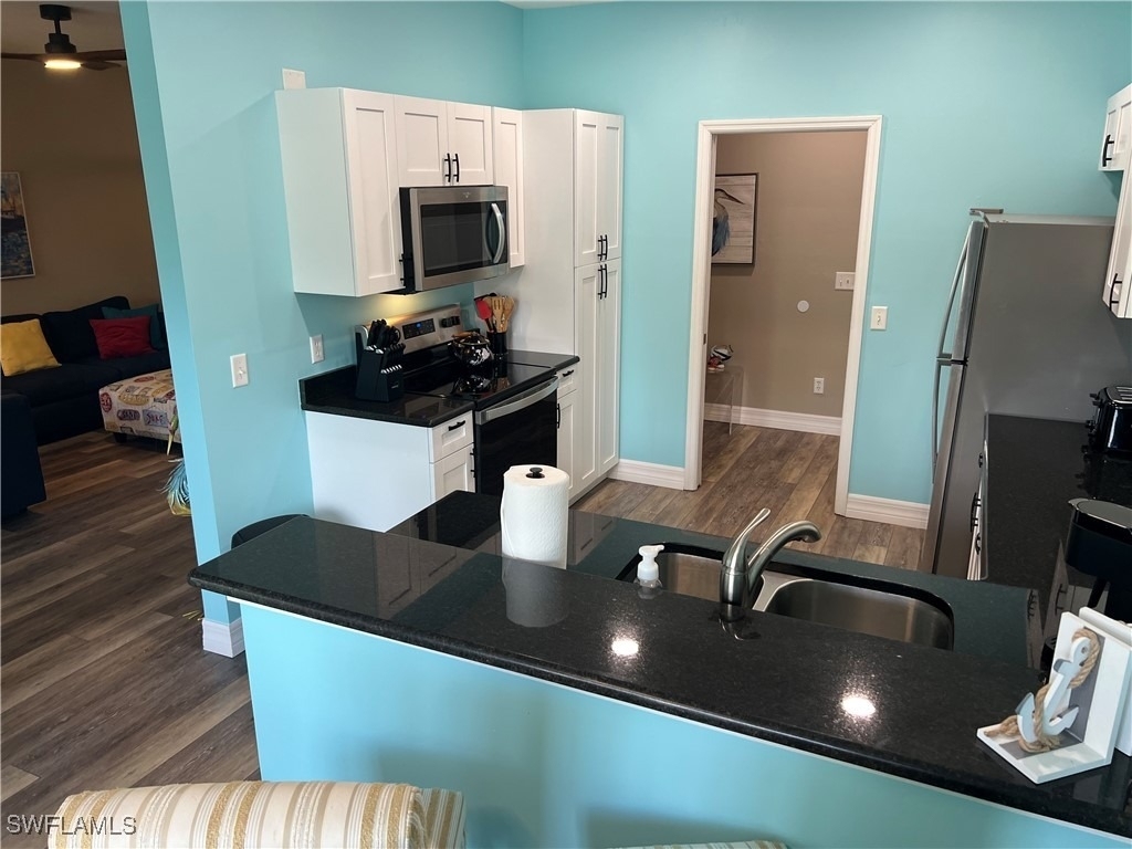 9320 Water Lily Court - Photo 11