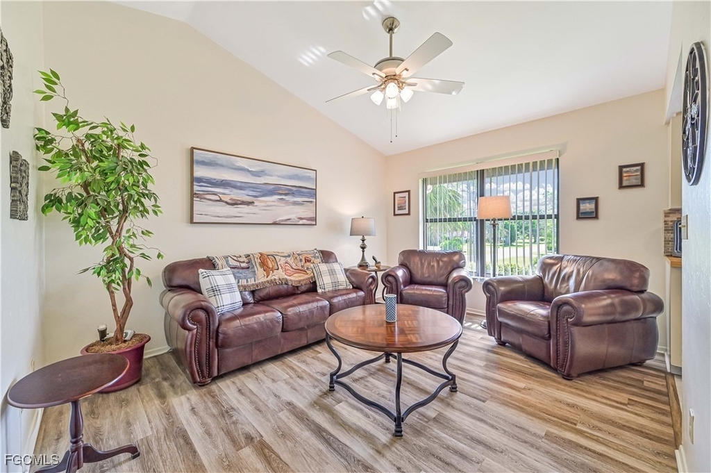 8366 Charter Club Circle - Photo 7