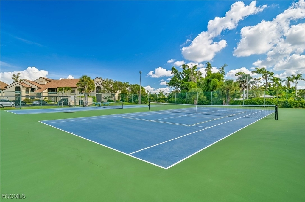 8366 Charter Club Circle - Photo 18