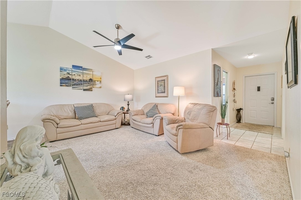 8366 Charter Club Circle - Photo 3