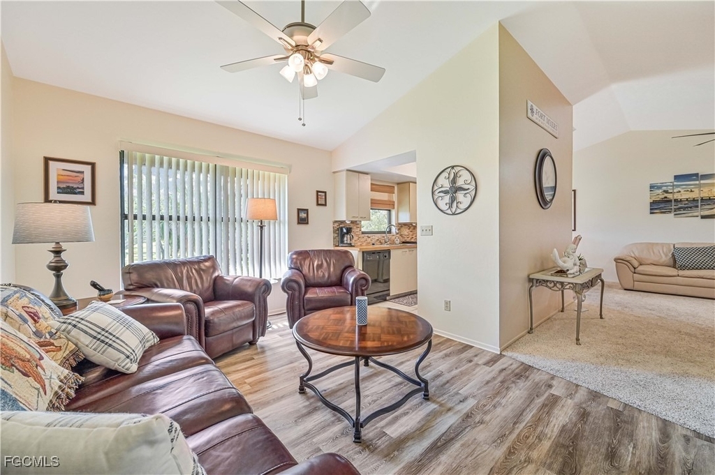 8366 Charter Club Circle - Photo 8