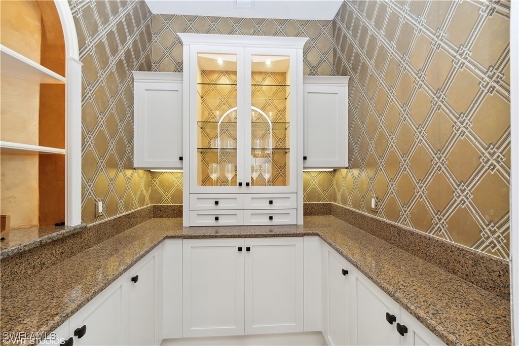 6501 Crown Colony Place - Photo 16