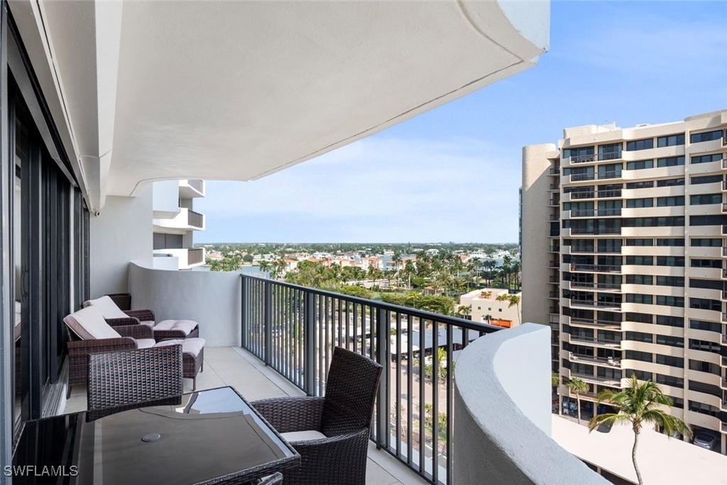 4005 Gulf Shore Boulevard N - Photo 10