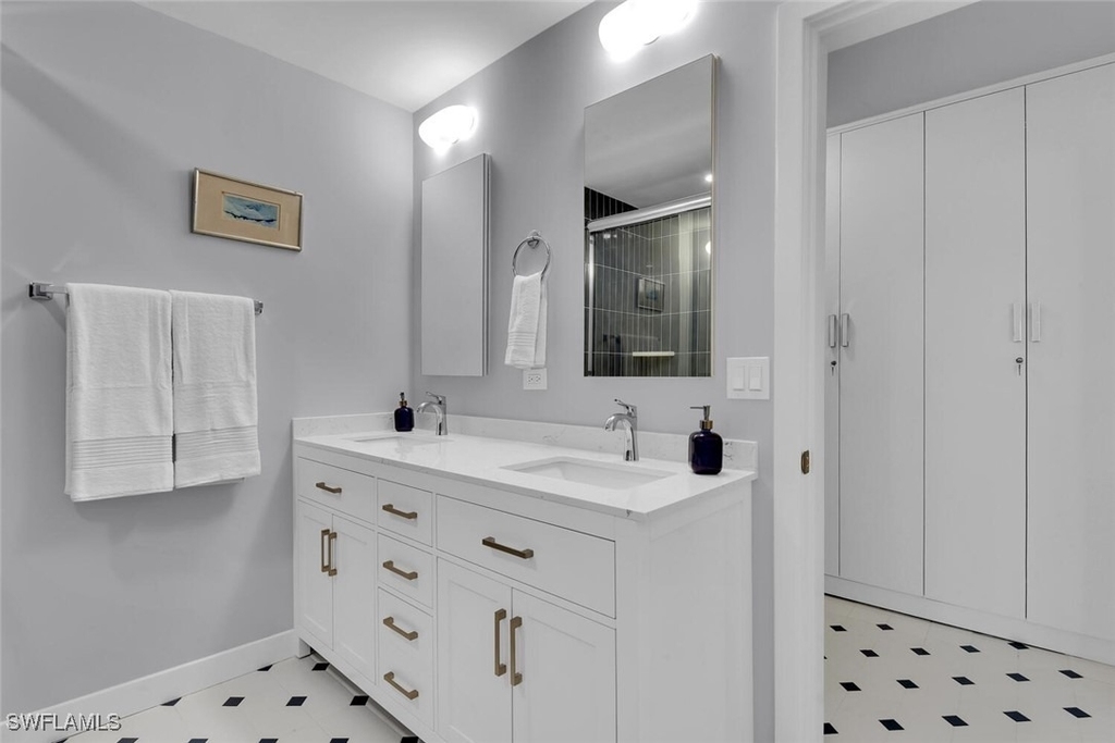 223 11th Avenue S - Photo 24