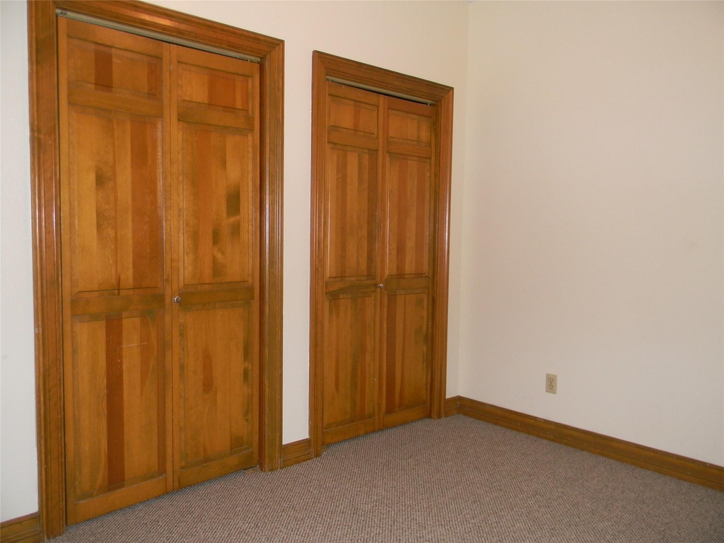 2315 Strand - Photo 7