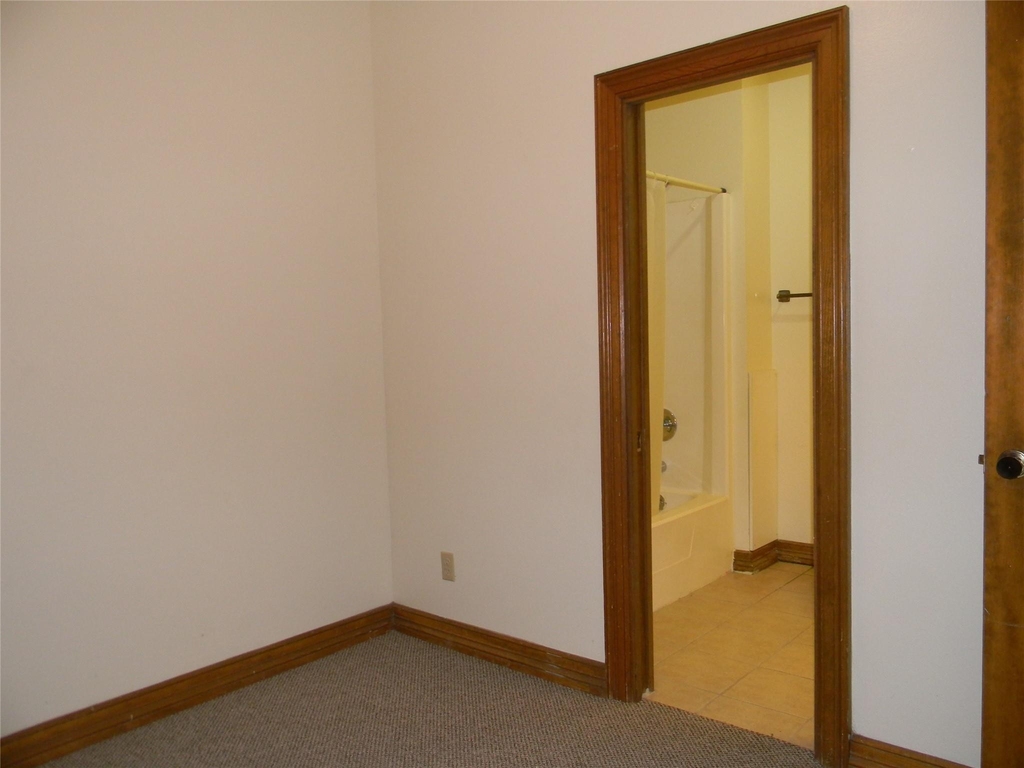 2315 Strand - Photo 8