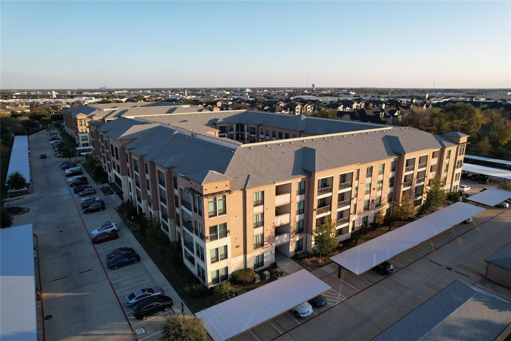 7204 Town Center Boulevard - Photo 4