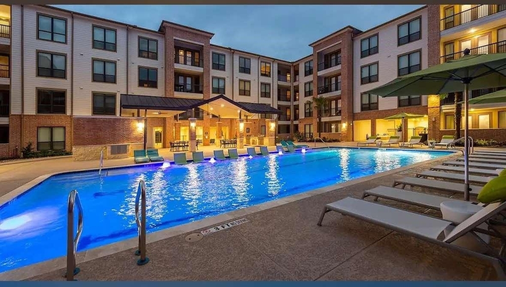 7204 Town Center Boulevard - Photo 9