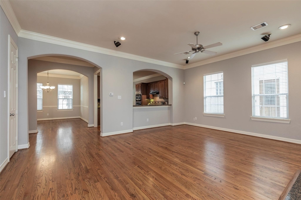 10126 Holly Chase Drive - Photo 6