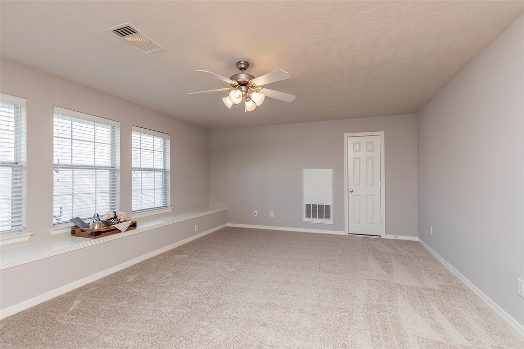 10126 Holly Chase Drive - Photo 40
