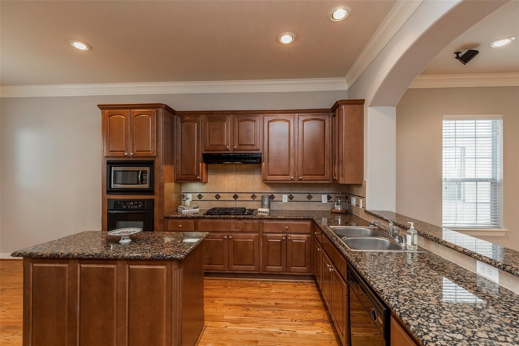 10126 Holly Chase Drive - Photo 15