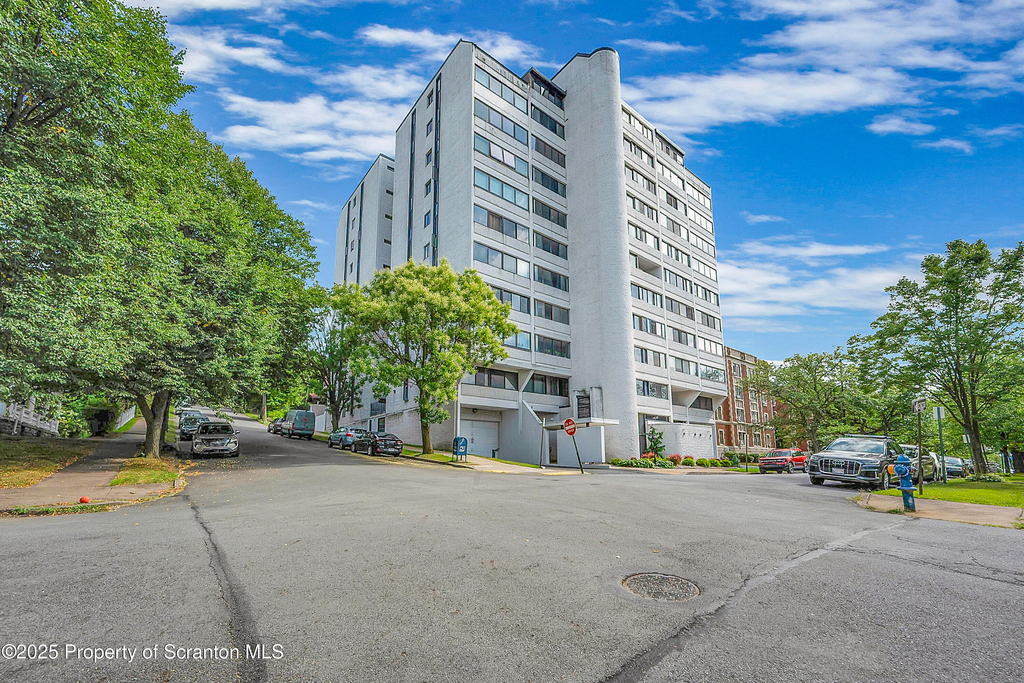 550 Clay Avenue - Photo 4