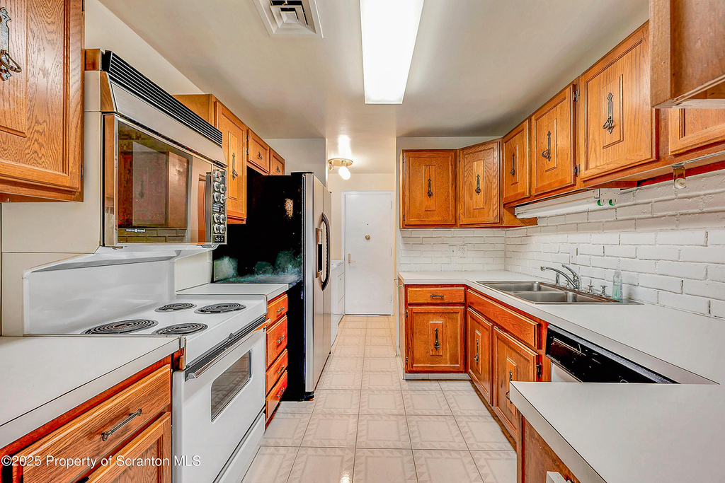 550 Clay Avenue - Photo 11