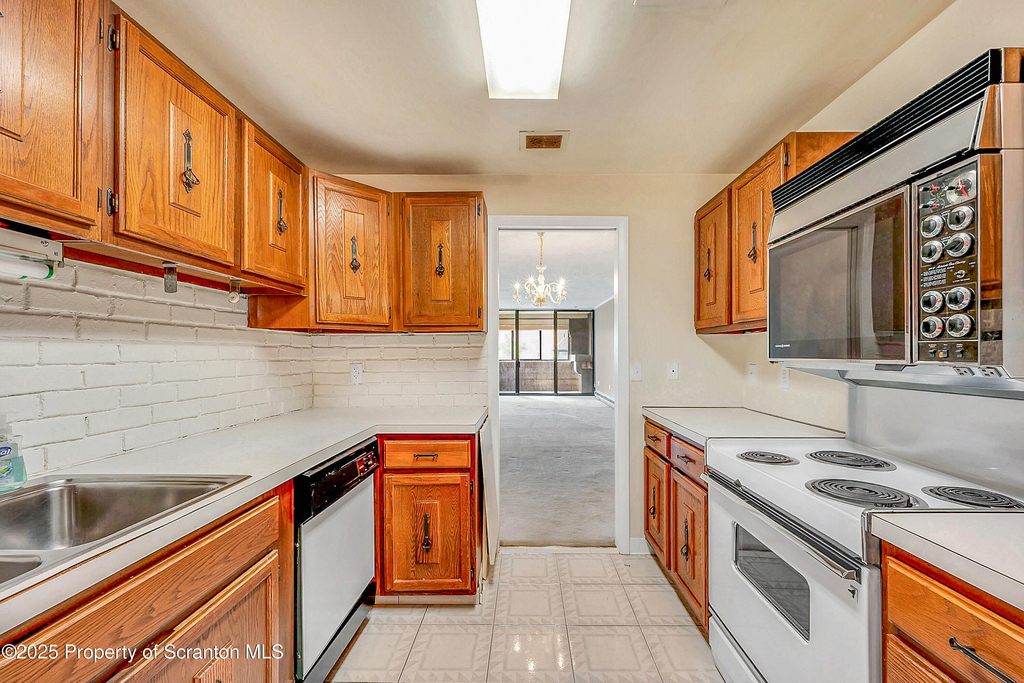 550 Clay Avenue - Photo 14