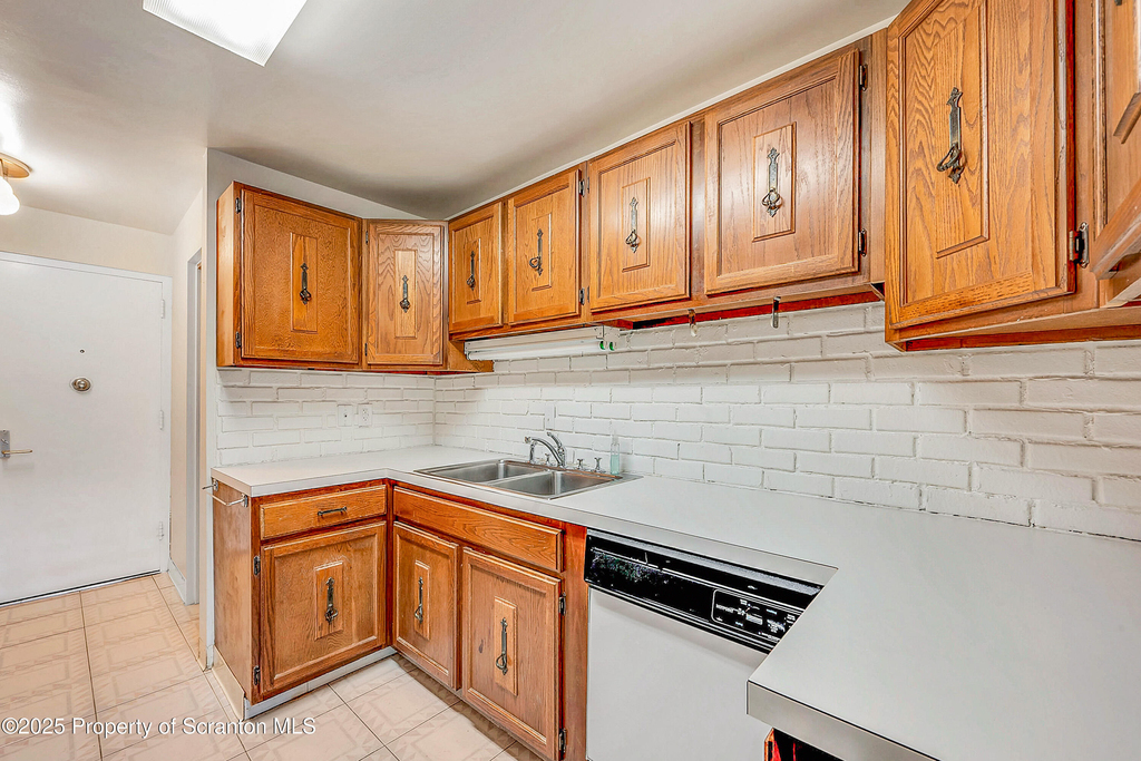 550 Clay Avenue - Photo 12