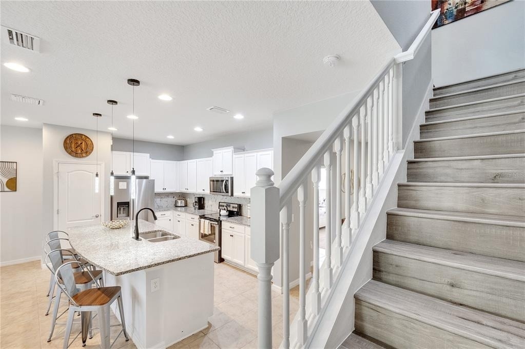 8827 Geneve Court - Photo 30