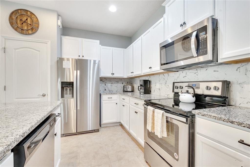 8827 Geneve Court - Photo 17