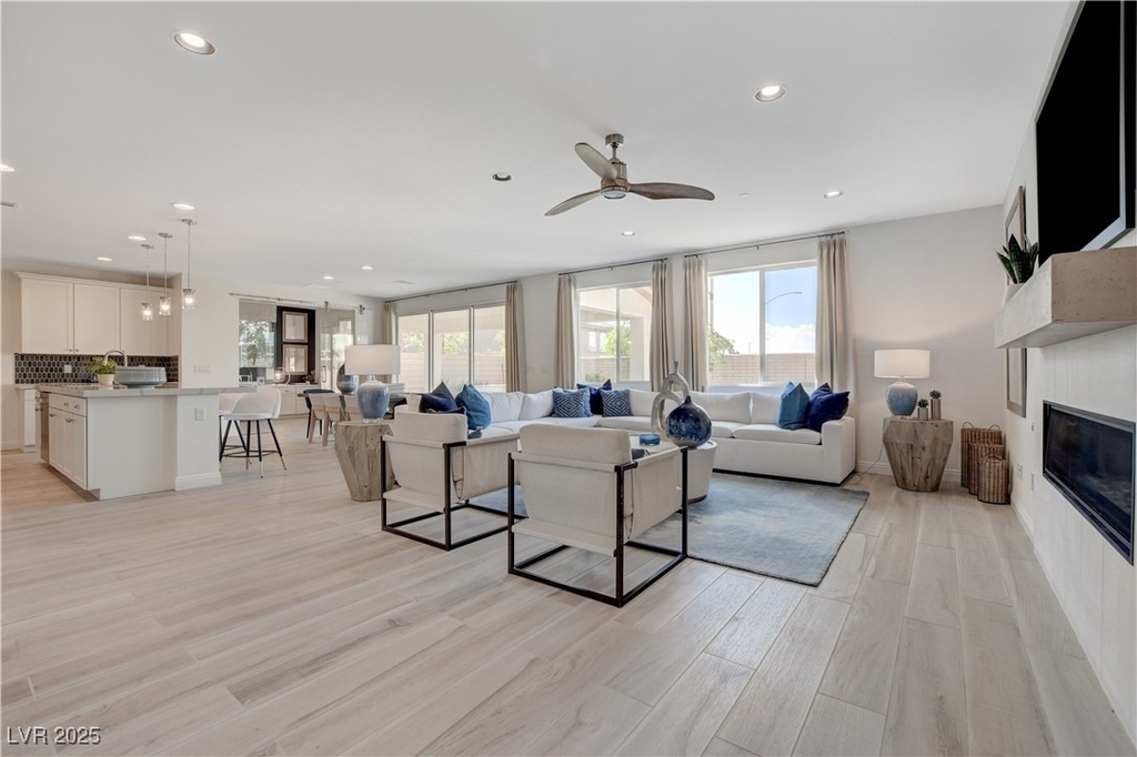 1075 N Water Street - Photo 10