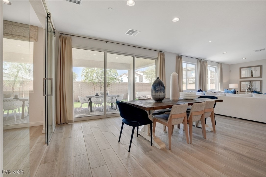 1075 N Water Street - Photo 23