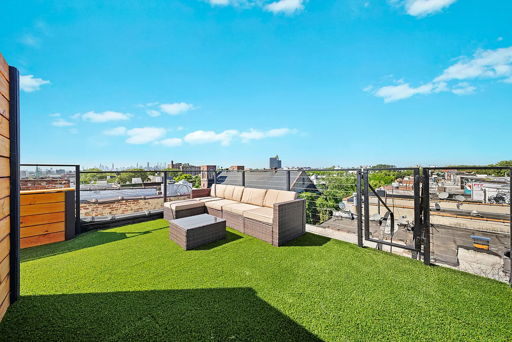 725 Knickerbocker Avenue - Photo 16