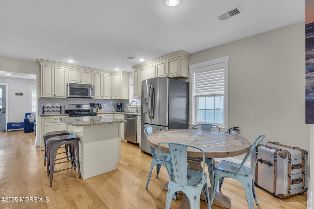196 Third Avenue - Photo 7