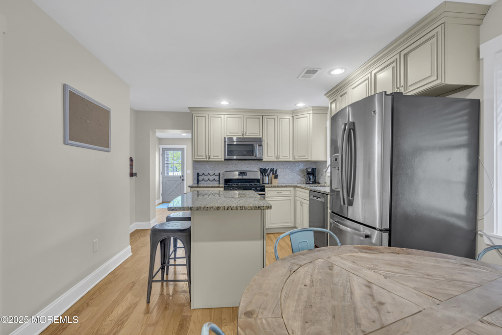 196 Third Avenue - Photo 8