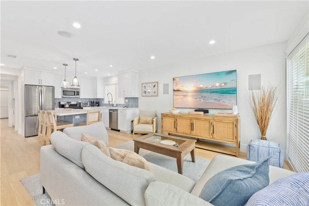 206 Adams Street - Photo 3