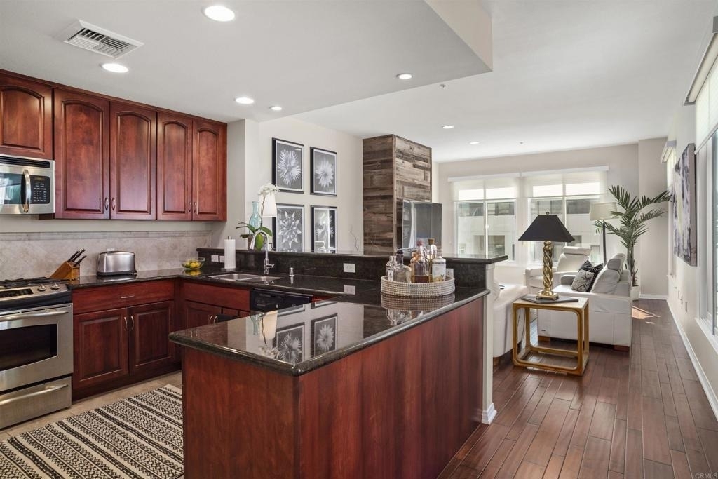 301 Mission Avenue - Photo 4