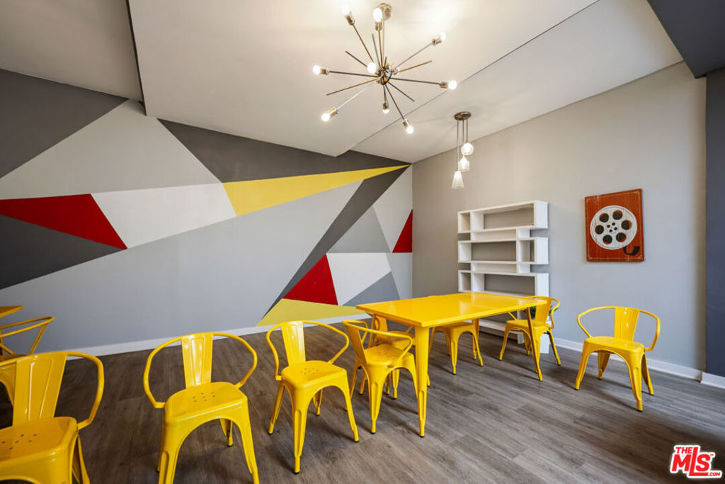 729 S Union Avenue - Photo 36