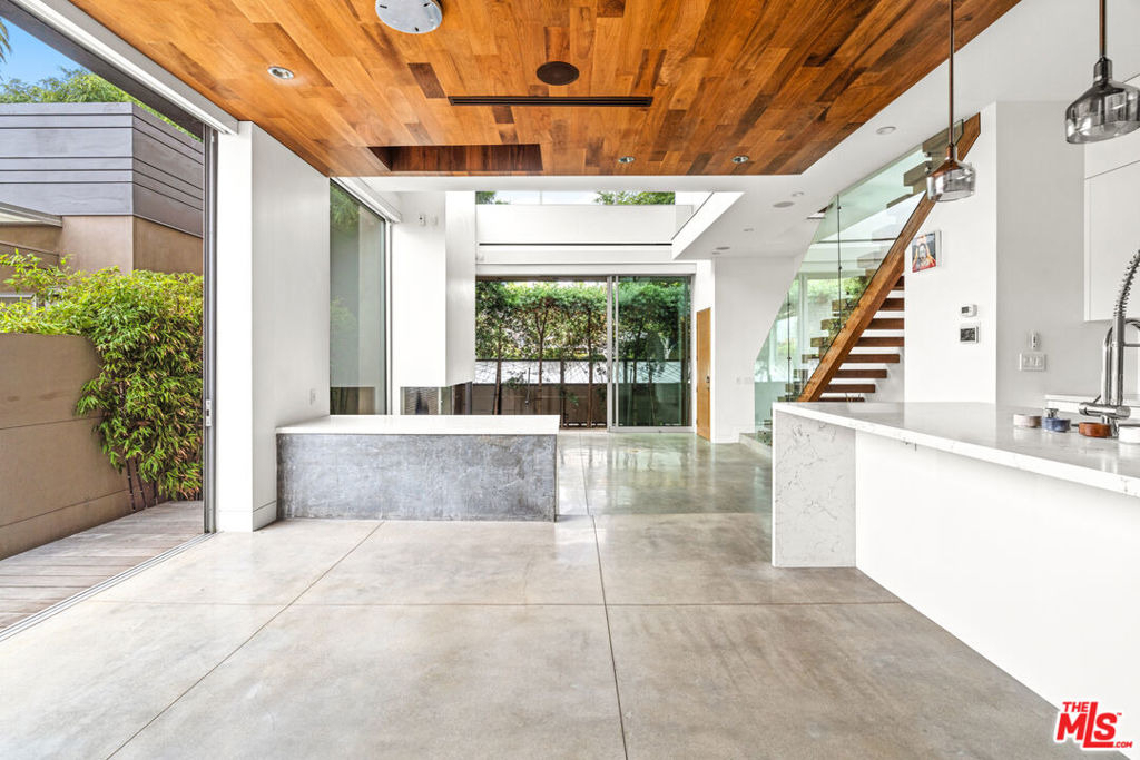 524 Rialto Avenue - Photo 13
