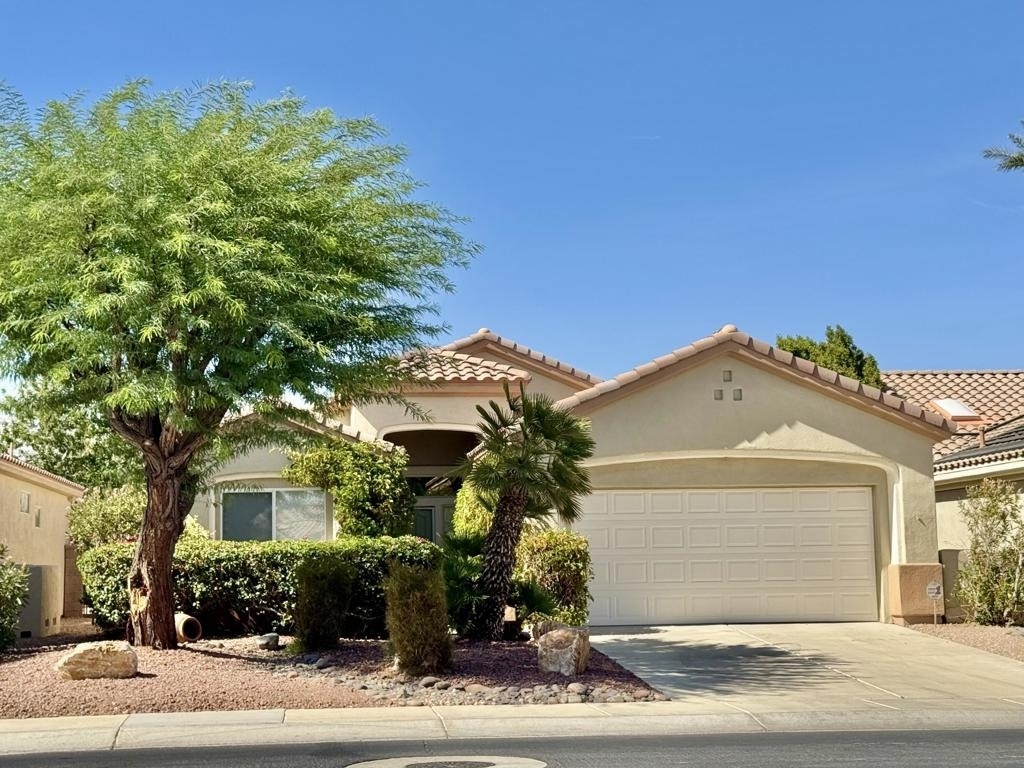 78322 Vinewood Drive - Photo 1