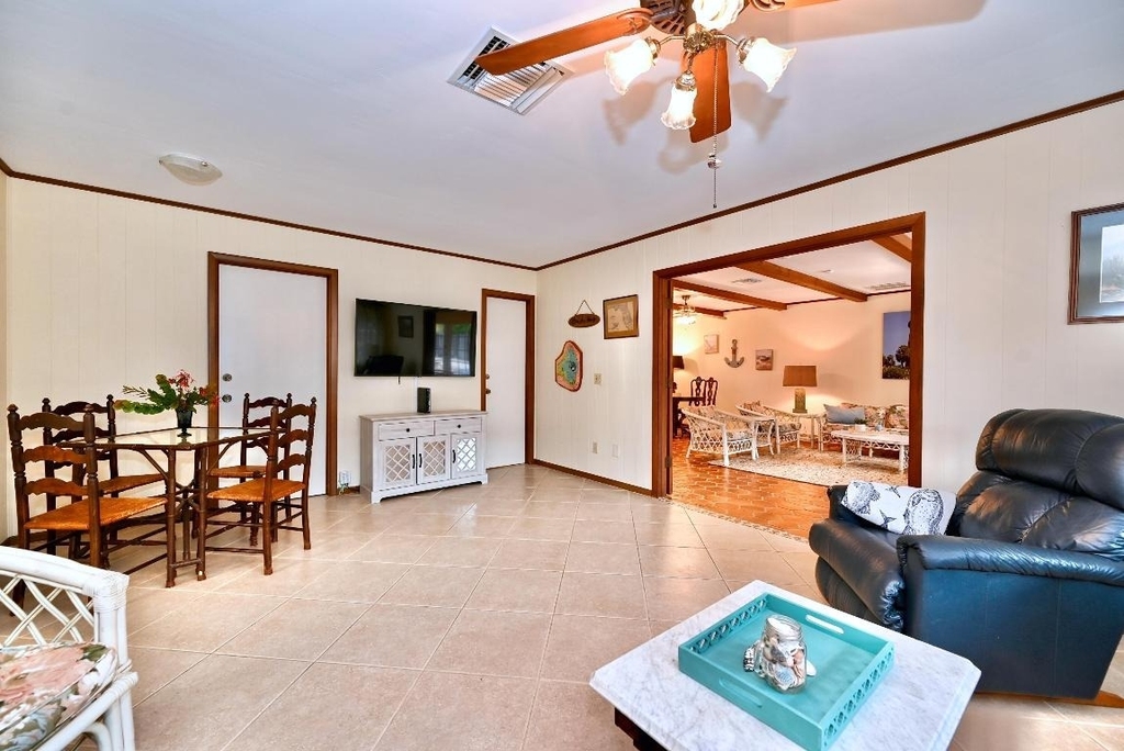 129 Alhambra Place - Photo 25