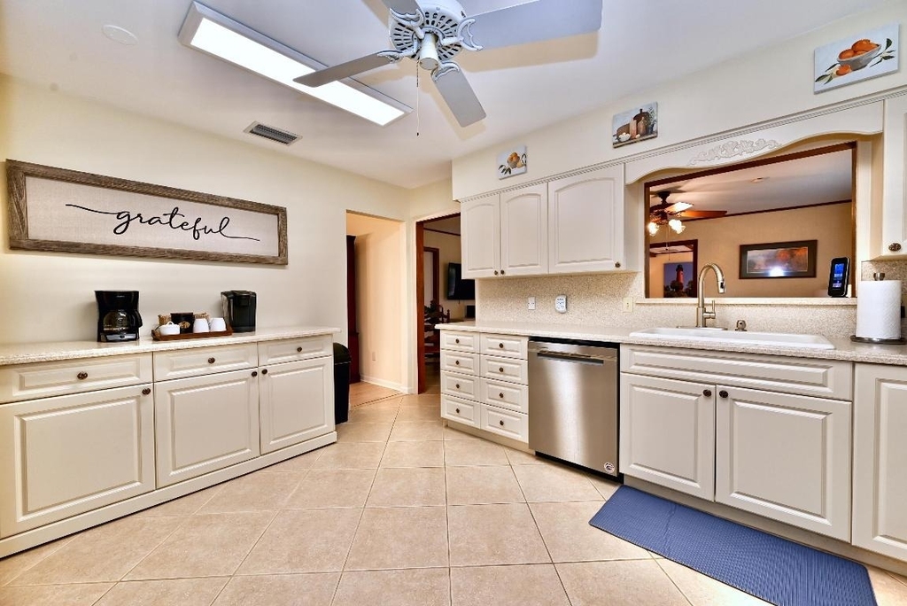 129 Alhambra Place - Photo 12