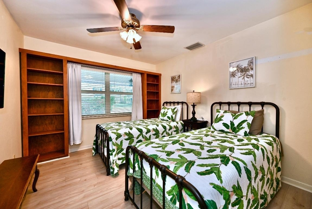 129 Alhambra Place - Photo 23