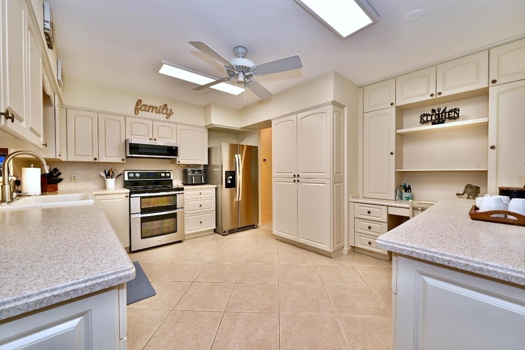 129 Alhambra Place - Photo 10