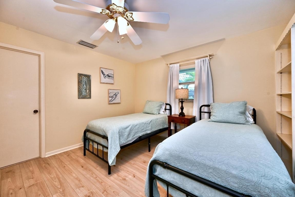 129 Alhambra Place - Photo 19
