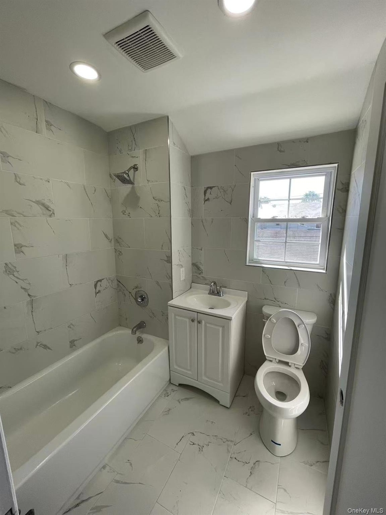 19 Travers Street - Photo 3