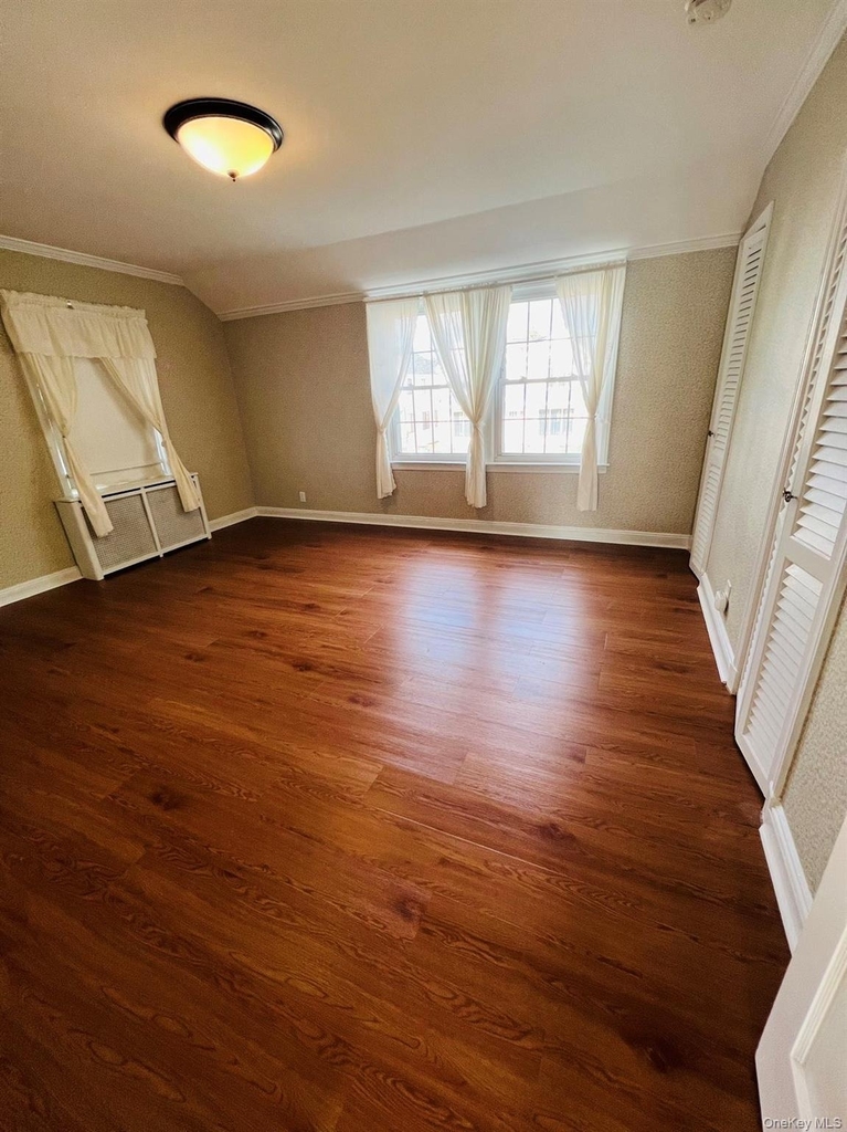 19 Travers Street - Photo 4