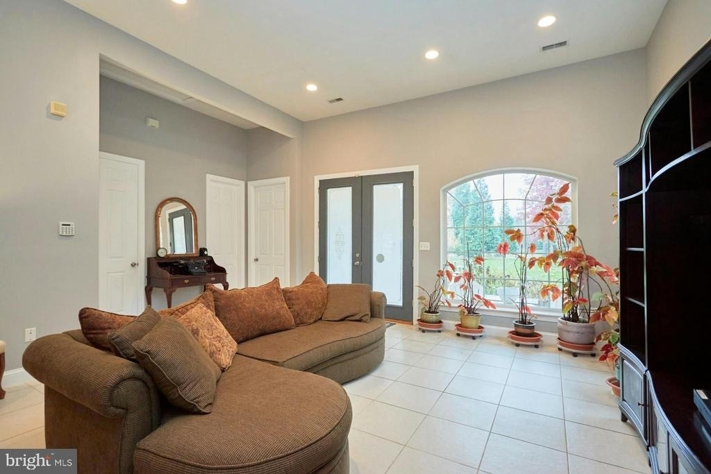 12815 Braddock Road - Photo 5