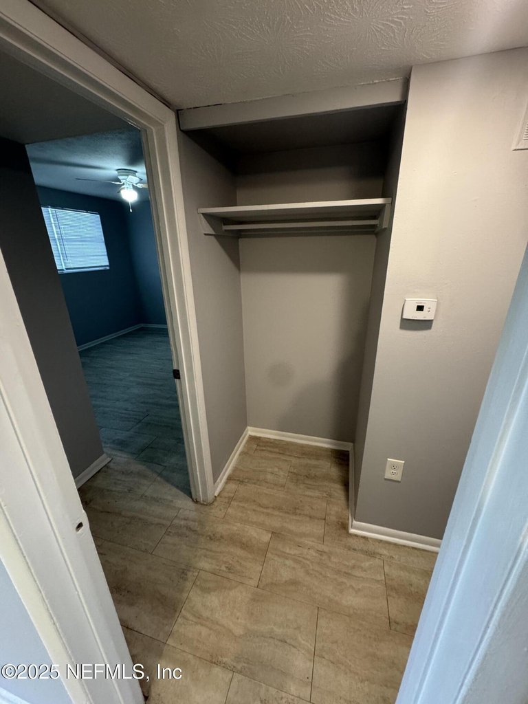 2441 Spring Park Road - Photo 8