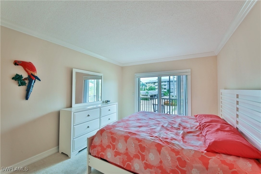 1100 Gulf Shore Boulevard N - Photo 14