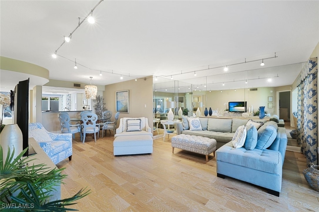 355 Park Shore Drive - Photo 5