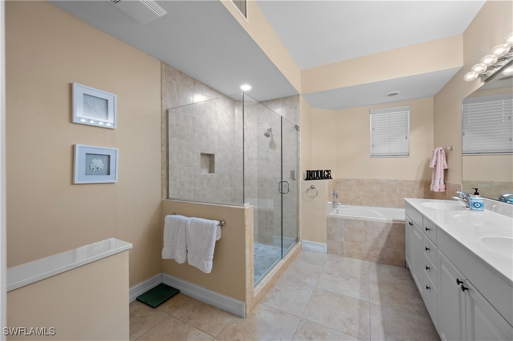 6815 Ascot Drive - Photo 7