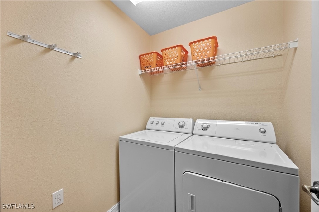 6815 Ascot Drive - Photo 21