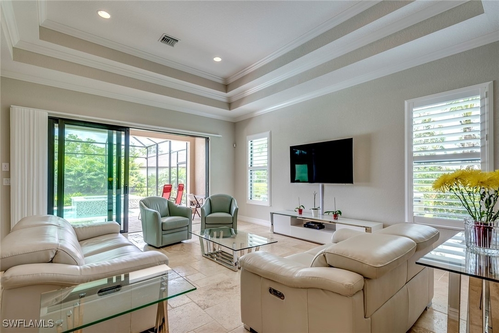 6560 Roma Way - Photo 2