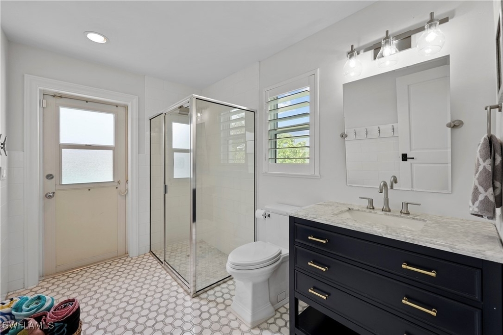4611 Crayton Road - Photo 25