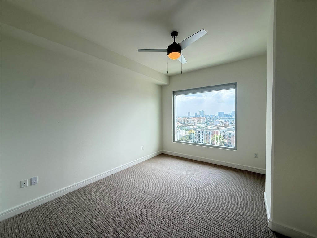 3300 Main St - Photo 4