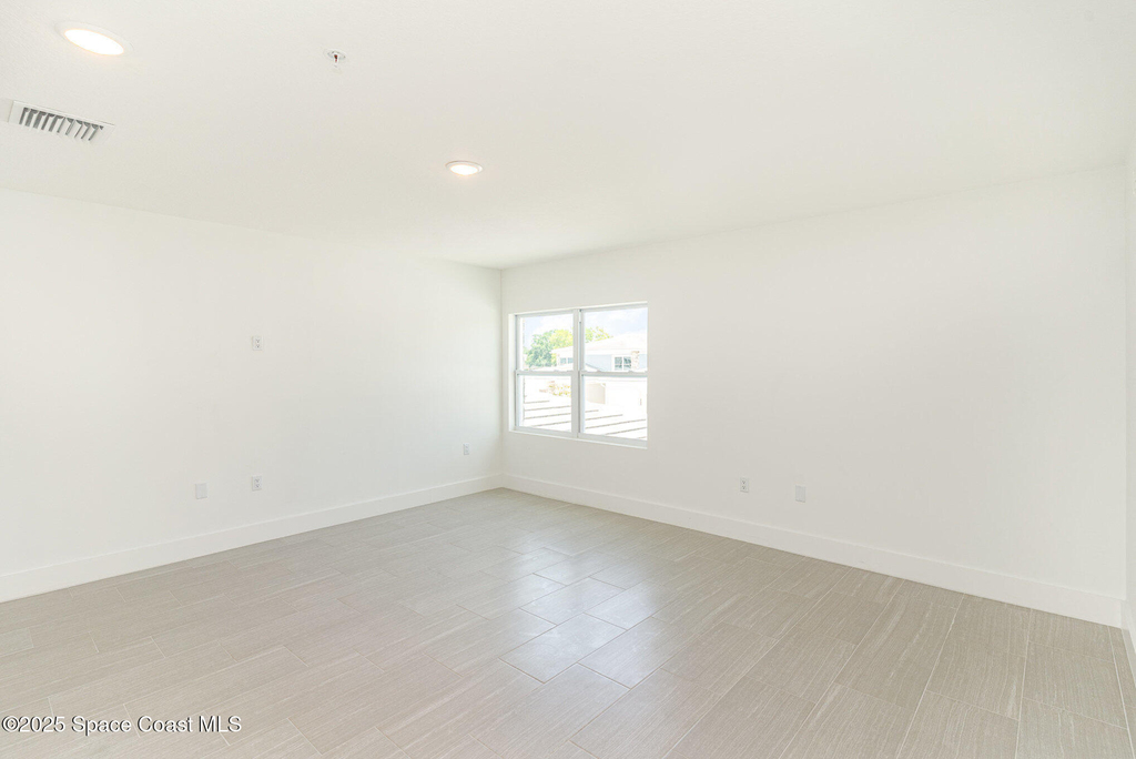 1605 Par Street Ne - Photo 4
